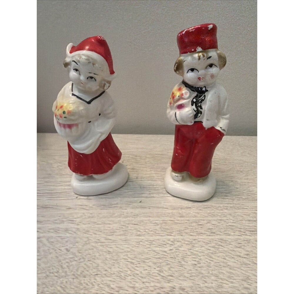 Vintage Pair Ceramic Dutch Boy & Girl Salt&Pepper Shakers Hand Painted